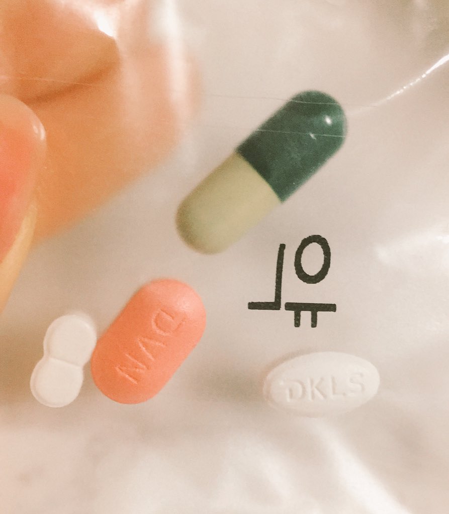 みゆ 中顔面リフト 二の腕dt Twitter પર 食欲抑制剤 効き目すごい 飲んだのは昼前だけど 夜眠れなくて朝も早く目が覚めて 睡眠時間三時間半くらい お腹空かない 韓国の病院に相談して 左下のやつが一番副作用が強いので これだけ半分にして飲むことに みゆ 中顔面リフト 二の腕dt Twitter પર 食欲抑制剤 効き目すごい 飲んだのは昼前だけど 夜眠れなくて朝も早く目が覚めて 睡眠時間三時間半くらい お腹空かない 韓国の病院に相談して 左下のやつが一番副作用が強いので これだけ半分にして飲むことに