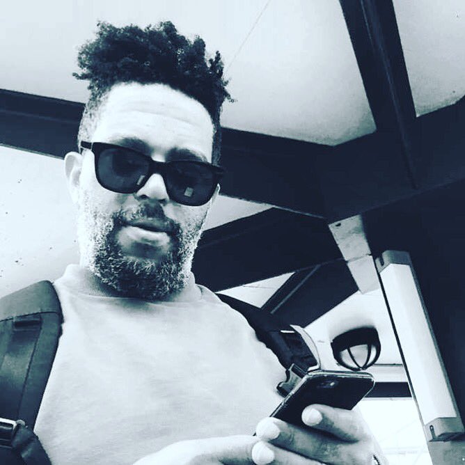 jessedelapena's tweet photo. Check out @TheNarcoleptik NEXT  on @Vocaloradio 91.1 (5-6pm CST) 91.1fm https://t.co/KXYUOZIfXy #5pmMix #VocaloRadioChi #HouseMusic https://t.co/0C7p4bUHtE