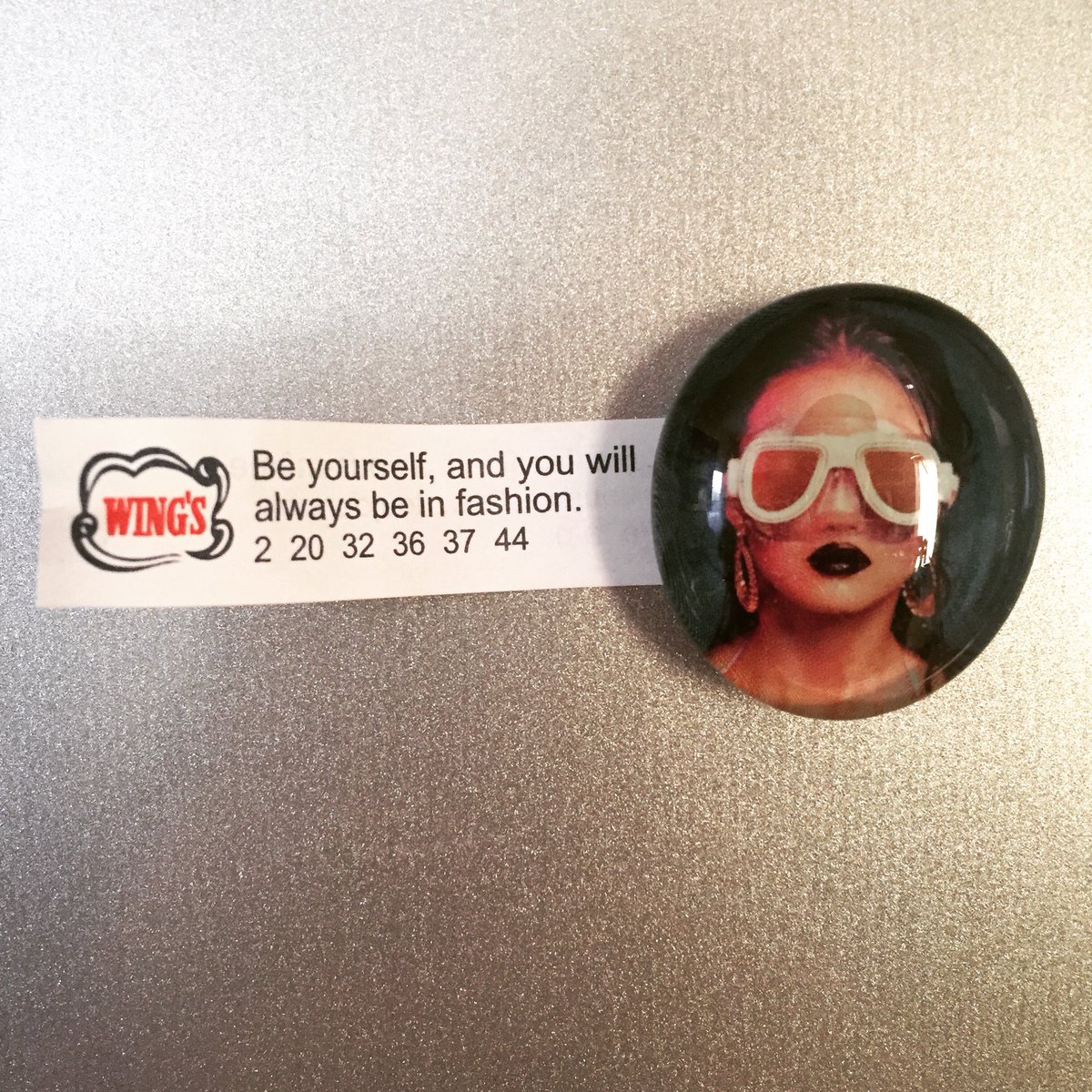 RAREwindsor's tweet photo. #truestory A little inspiration from my Chinese takeout order🥡...this one’s livin on the fridge 🙌🏼 dope magnet provided by @juliebellglass #fridgewisdom #wordstoliveby #beyourself #stayoriginal #stayfresh #beRARE https://t.co/ecVK0WhurZ