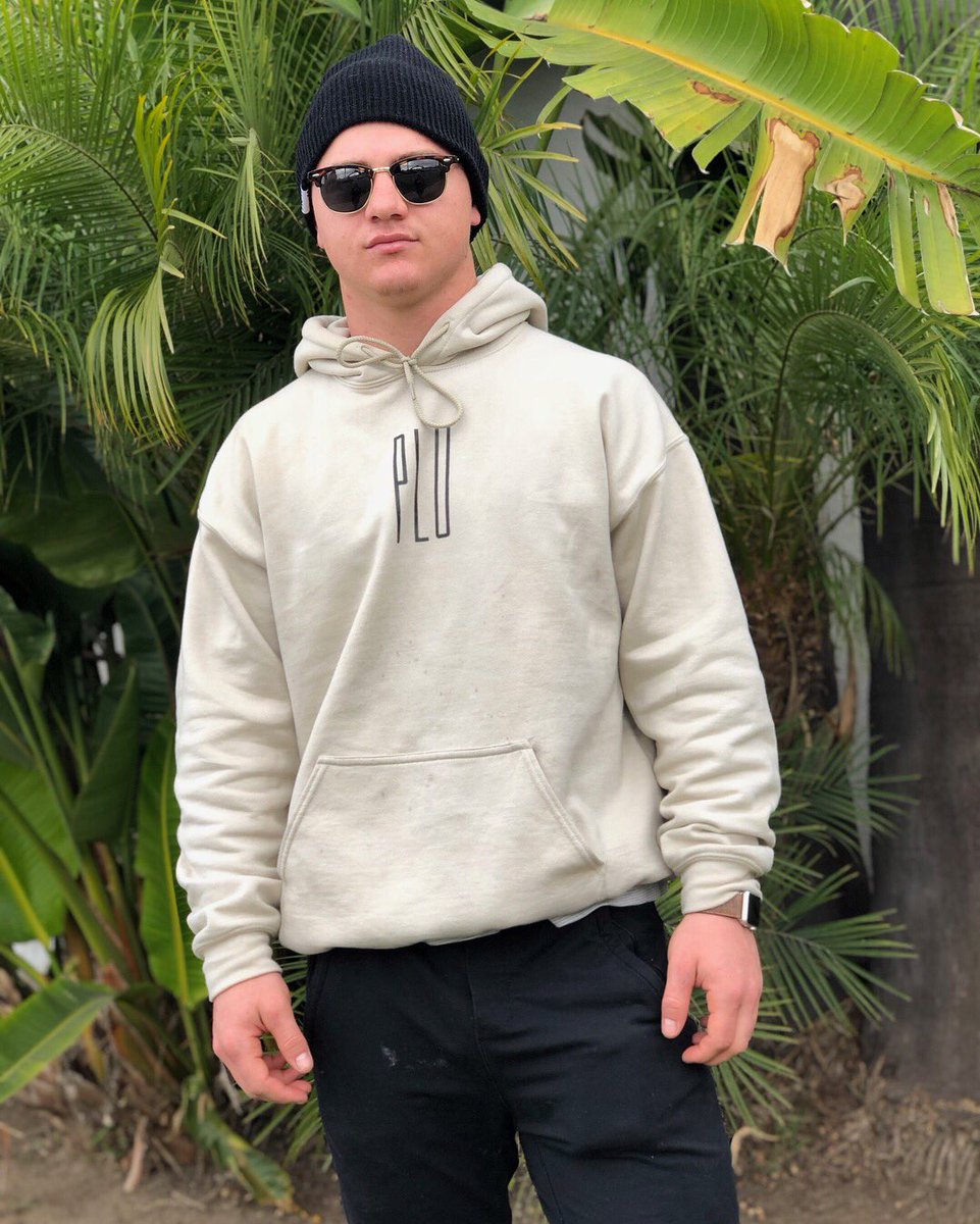 PLUapparel's tweet image. California Dreamin’🌴 PLU Original Hoodie. #PeaceLoveUnity