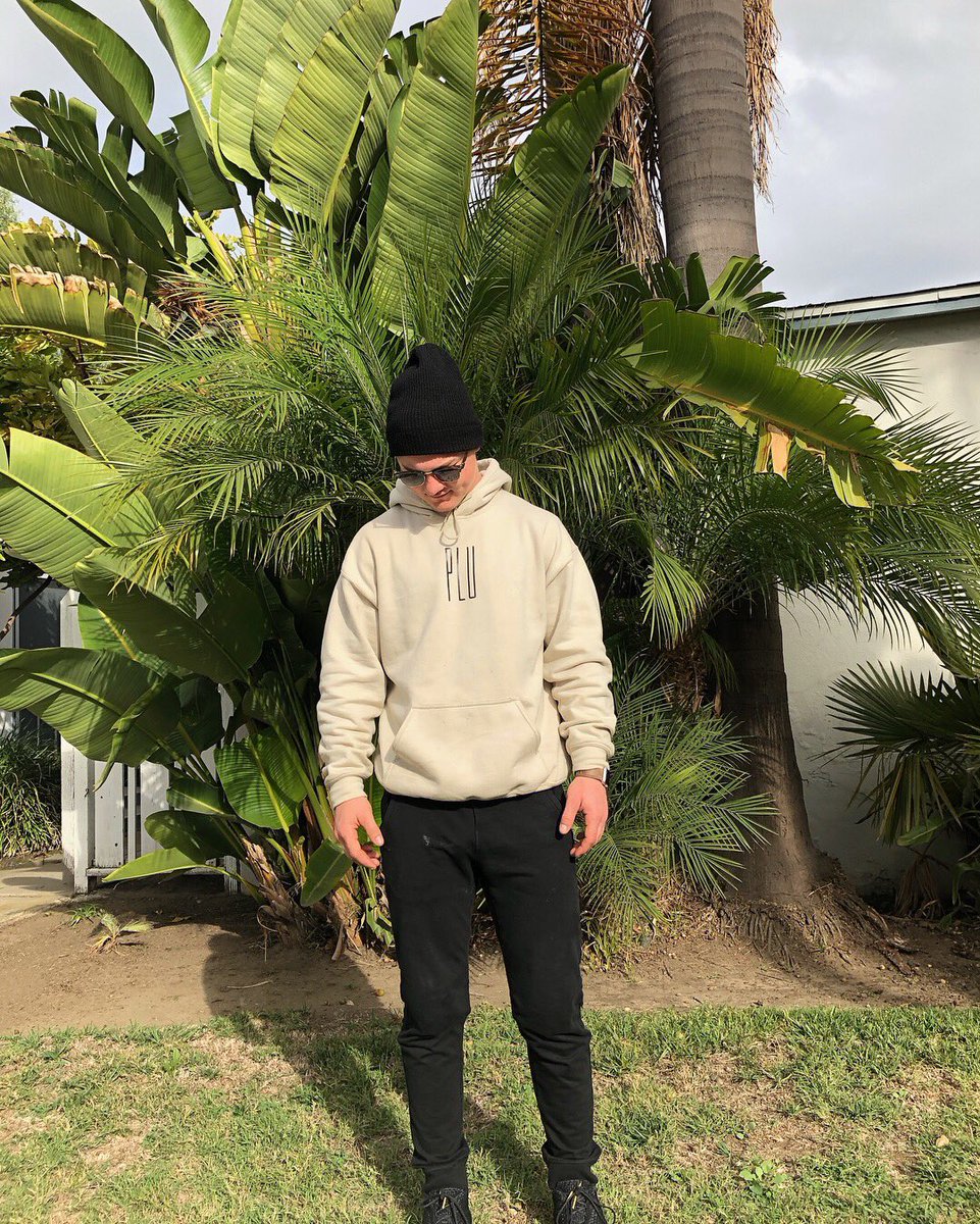 PLUapparel's tweet image. California Dreamin’🌴 PLU Original Hoodie. #PeaceLoveUnity