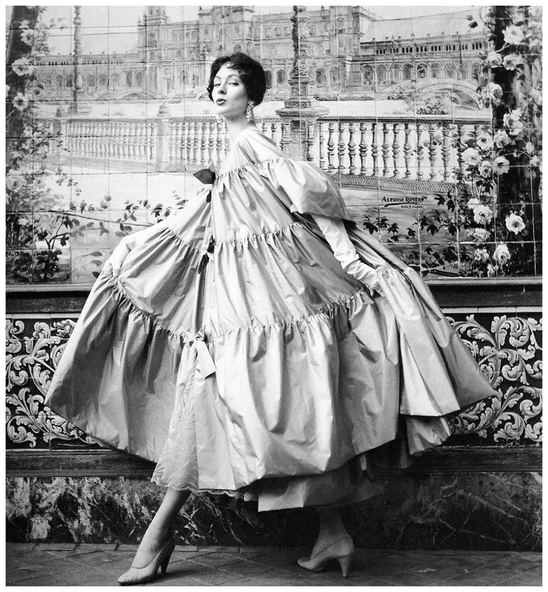 Resultado de imagen de abrigo pertegaz maestros de la costura