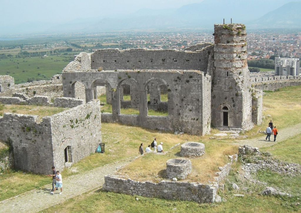 mufidyuksel's tweet photo. Arnavutluk-İşkodra Kalesinde Fatih Sultan Mehmed Hân'ın Yaptırdığı Câmi-i Şerîfin Şimdiki Harap/Perişan Hali Ve Bu Cami İle İlgili İki Arşiv Belgesi 

The Wretched Situation Of Fatih Sultan Mohamed Mosque At The Castle Of Shkoder-Albania And Two Ottoman Archive Documents About It https://t.co/PABnHnuZvT