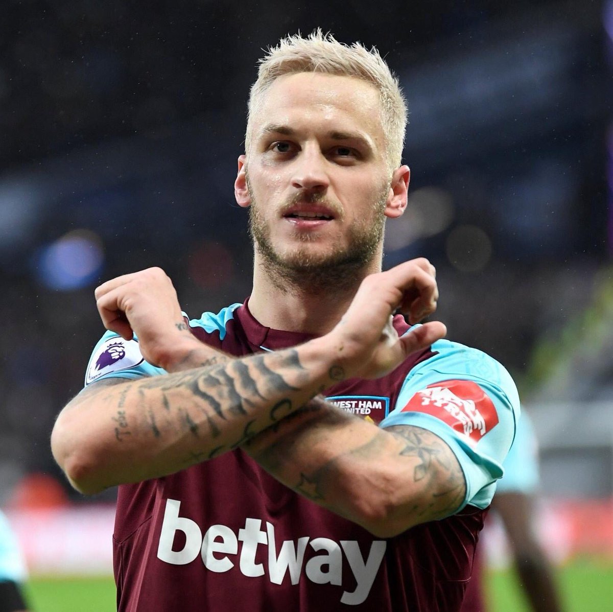 joecronin1999's tweet photo. Arnautovic Vs Zaha who’s the better player 
Retweet for Arnautovic🇦🇹
Like for Zaha🇨🇮 https://t.co/3Do2aWfBRj