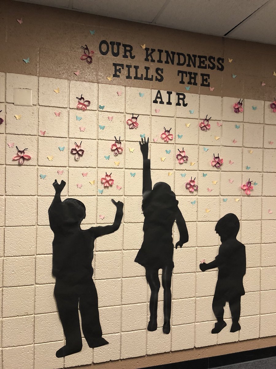 TowneMeadows's tweet photo. Kindness Week poster contest! #kindnessweek2018 #townemeadows https://t.co/Rn0HemofEi