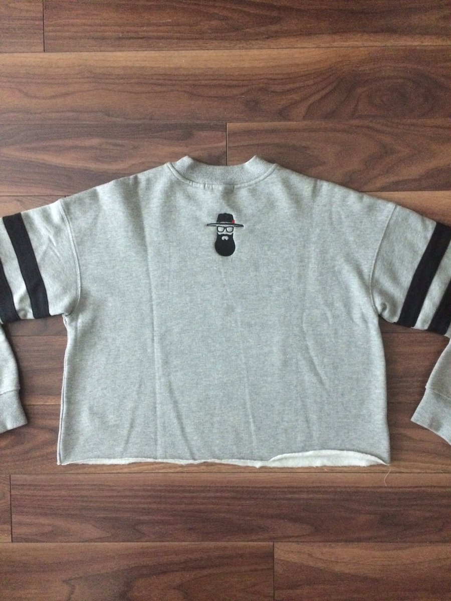 PRVNCbrand's tweet photo. Women's Crewneck Cropped Sweatshirt #PRVNC #PRVNCbrand
https://t.co/rOKpluCh5z https://t.co/IFKeaWTSZb