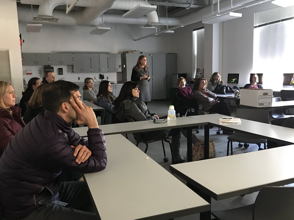 ammanz49's tweet photo. North Colonie Art Teachers enjoy professional development with our friends and colleagues at Sage Albany  #takeart https://t.co/5j06RtpJwu