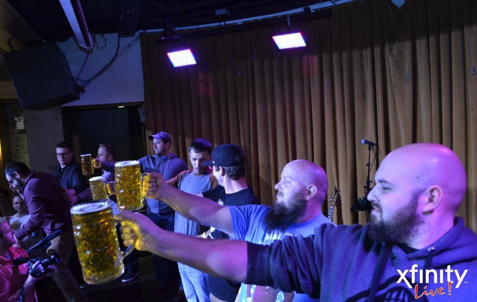 stateside_live's tweet photo. Want an opportunity to try over 150 craft beers?! Join us THIS SATURDAY at #WinterfestLive! With all day with unlimited samplings of 150+ great beers from 75+ breweries, we have the best winter beerfest in the city! Get tickets before they sell out! https://t.co/jMkyP6Evpe https://t.co/RHvM3oFbRa