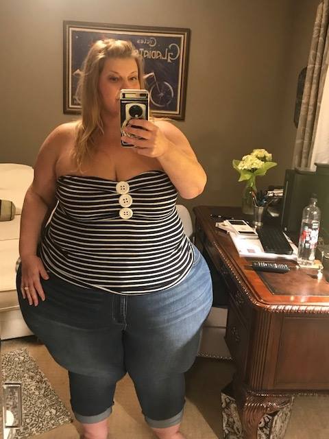 Jenni Bombshell (@jennibombshell) / Twitter