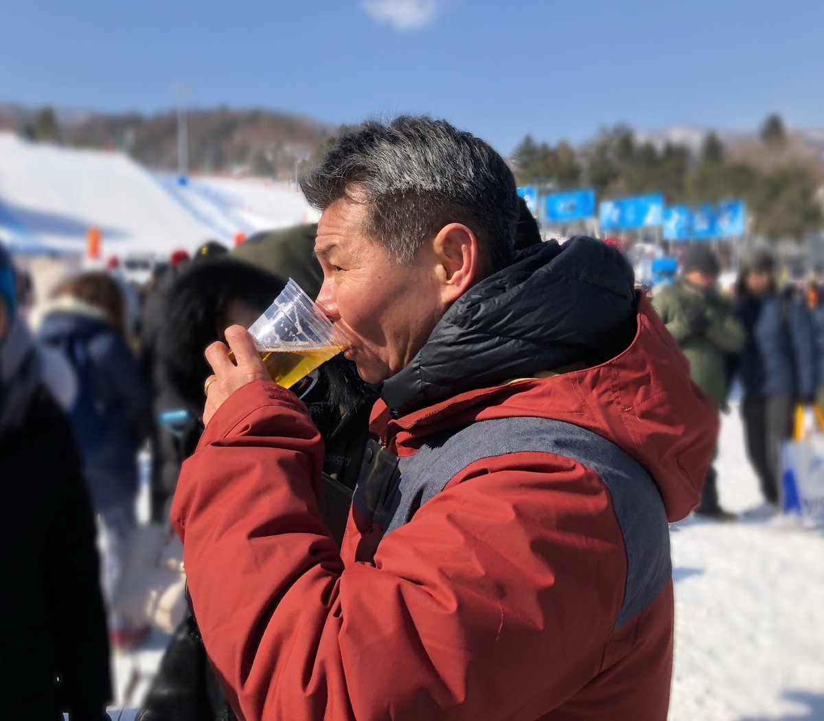 🙌 CELEBRATION!!! 🙌

Drinking a cold one after your daughter wins the Gold one. Chloe Kim’s dad, Jong Jin Kim

@chloekimsnow 🇺🇸 🥇 🇰🇷 #Pyeongchang2018 #OLYMPICS