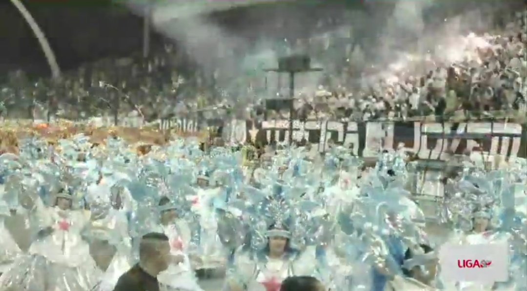TJcanta's tweet photo. Que show da TORCIDA JOVEM nesse carnaval 2018
#RumoaoAcesso https://t.co/8q6x4egpUs