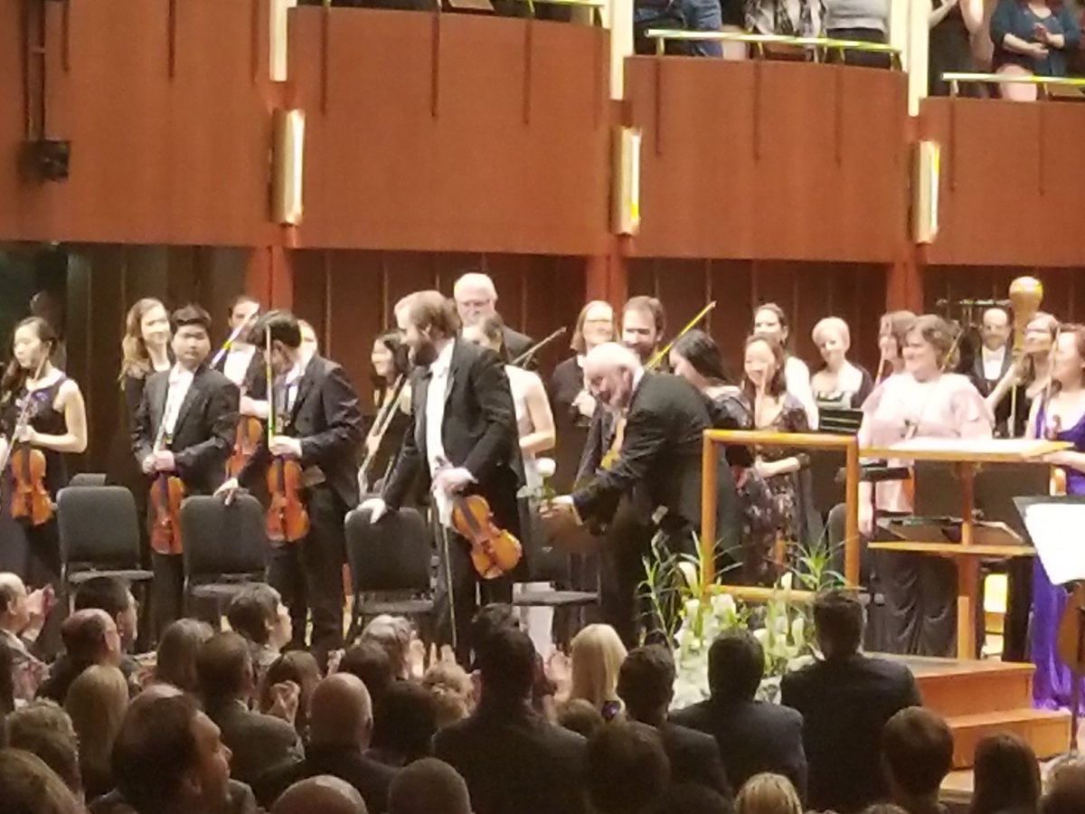 JustCallMeK's tweet photo. I saw John Williams conduct the Indianapolis Symphony Orchestra tonight and it was amazing. I sat there in awe. The music just washes over you. It took me back to my childhood, like I was experiencing these movies for the first time. I will never forget it! https://t.co/J8lrdkhoSq