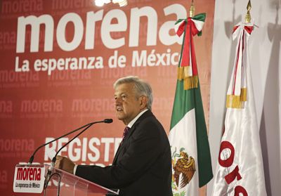 Profelandia's tweet photo. Reconoce @Mexicanos1o corrección de AMLO sobre la reforma educativa. https://t.co/d2iiE3nYi3 https://t.co/g3EcBKvuLr
