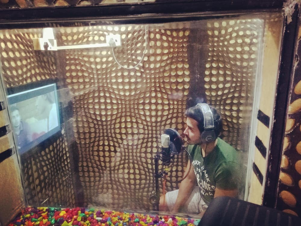 mad_fun's tweet photo. #1DayToGo #AmanShortFilm #ParamSingh In Dubbing Studio #FunBetweenShoot #PhilosophyOfLife #MadOverFun #ReleasingOn14Feb On #MOF YT Channel. So Dont Forget To Subscribe Link Below.

https://t.co/uHr41c1JlX https://t.co/NBNPwQCVdf