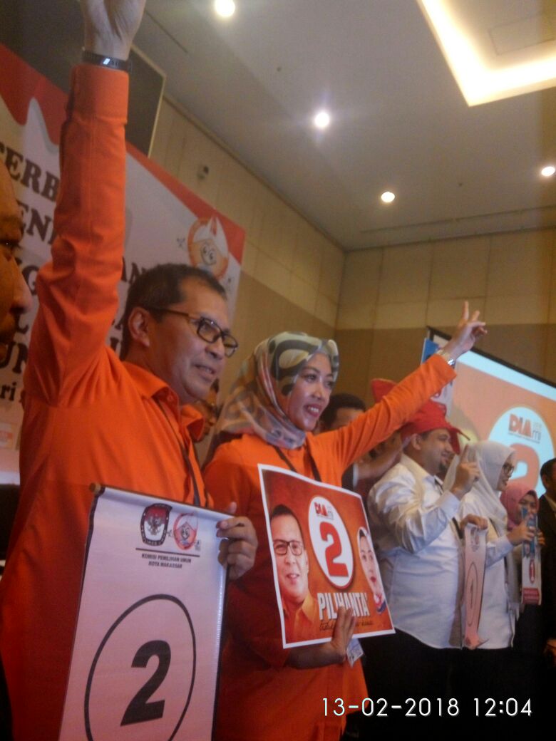 HidayatHafied2's tweet image. Alhamdulillah @DP_dannypomanto-Indira Mulya Sari meraih angka 2 yang Insya Allah 2⃣ ✖ ➕ = ✅ untuk Makassar. Cc. Bapak @SBYudhoyono @hincapandjaitan @Edhie_Baskoro @ull4herbe 
#DEMOKRATSIAP2019 
#DIAmi 
#SalamHYT