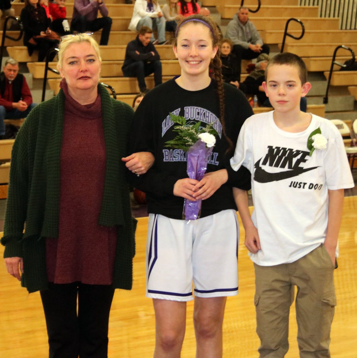 wmjdeaton's tweet photo. Congrats @LadyBuckhorns Seniors. Solid win vs Western Wayne 49-30. @TheNewsEagle1 https://t.co/i6ZUnXO9kn
