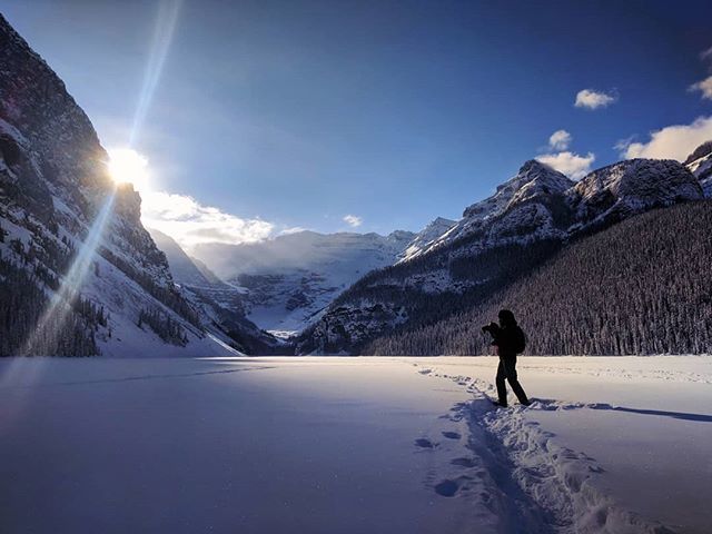 courtmclaugh's tweet photo. Can't think of caption that isn't obviously descriptive 🤷: Snowshoeing Lake Louise at sunset 🙌😻🏞️🇨🇦
.
.
.
.
.
#landscape_lovers #exploretocreate #folkcreative #livefolk10k #agameoftones #FoundLost #adventurethatislife #outdoors #lifeofadventure #… https://t.co/QyCoOaYFP9 https://t.co/sPoFqPQLwn