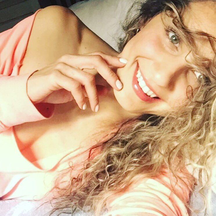 "No cualquiera puede convertirse en un gran artista, pero un gran artista sí puede provenir de cualquier lugar."
#AntonEgo #ratatouille #disney #pixar