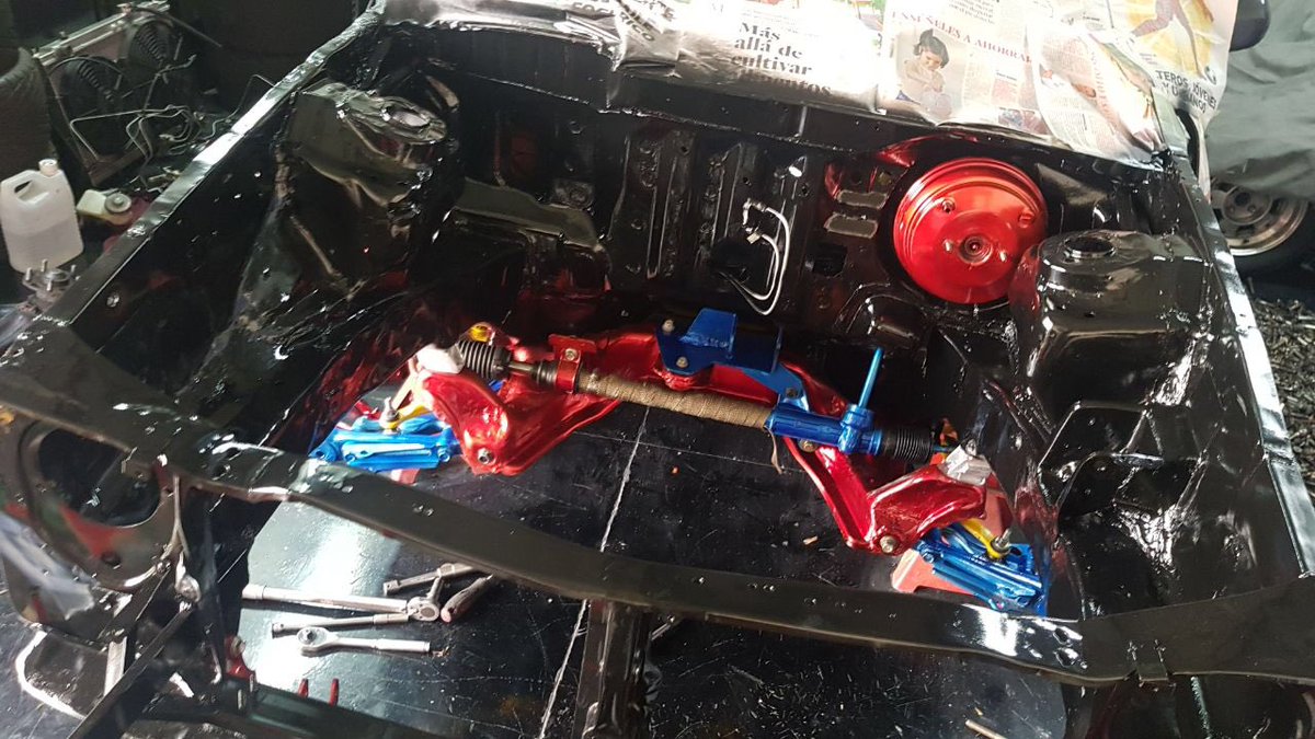 rjzaid's tweet photo. @RacingCentro @BotonetaRT El Honda Civic MK1 reportándose! Después de una revisión meticulosa de todos sus componentes de chasis, hemos iniciado el armado del carro. Seguimos a la espera de nuevos componentes y mejoras, que compartiremos proximamente! https://t.co/IZGqgi0TjG