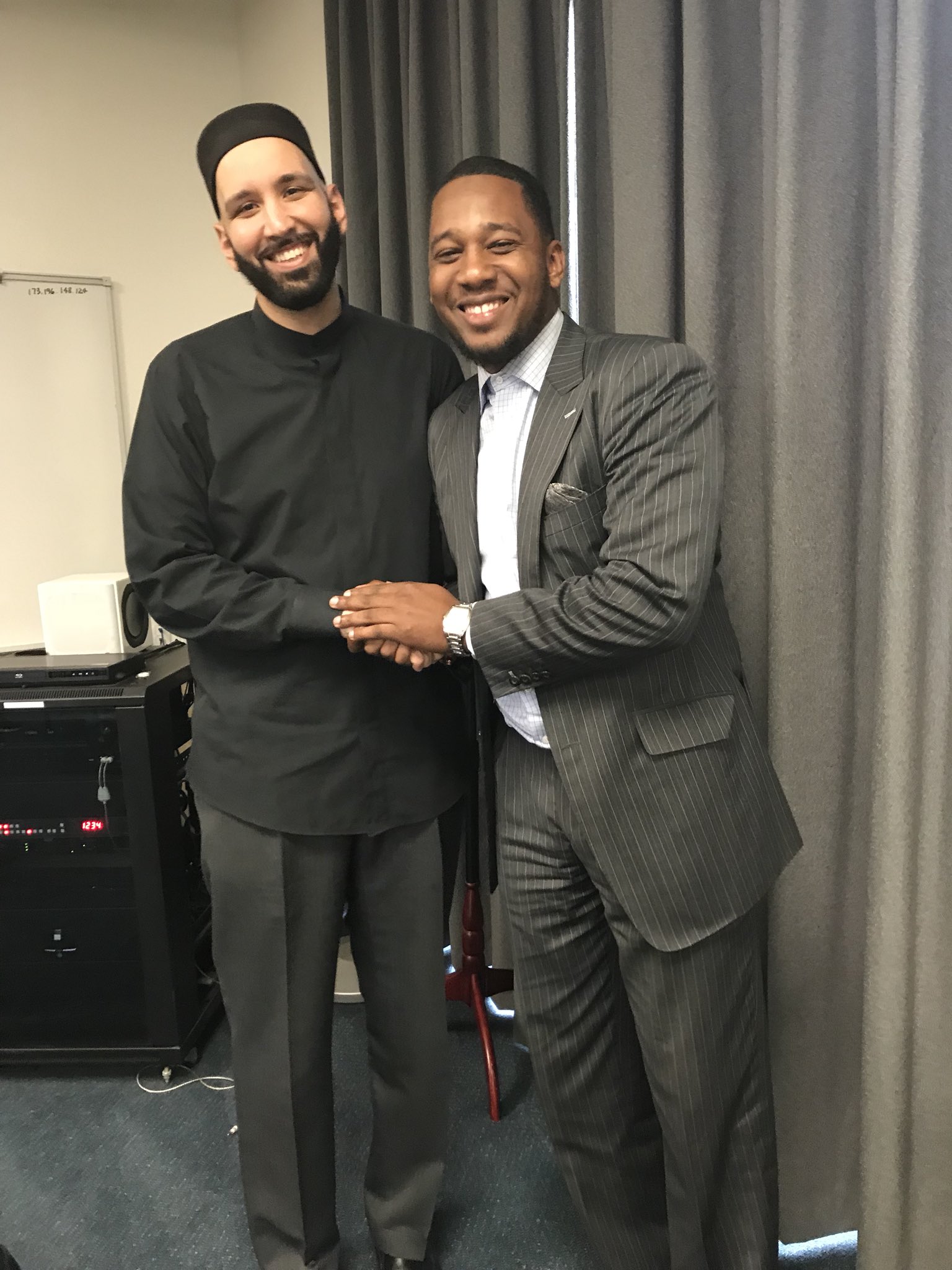 Basheer Jones Christmas 2022 Basheer Jones On Twitter: "I Finally Met One Of My Teachers  @Omarsuleiman504 Thank You So Much! Keep Pushing. We're Listening  Https://T.co/Nqhrhawl69" / Twitter
