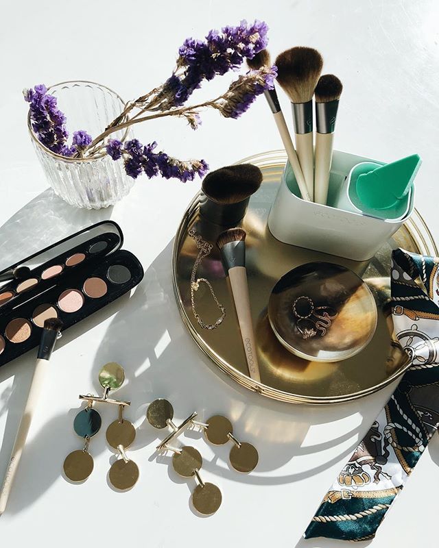 preendotme's tweet image. .@franestrada778 loves the quality and softness of her gifted Start the Day Beautifully Kit from @ecotools! Plus they are made with natural materials! #Ecotools #EcoToolsXO bit.ly/2EjByCH