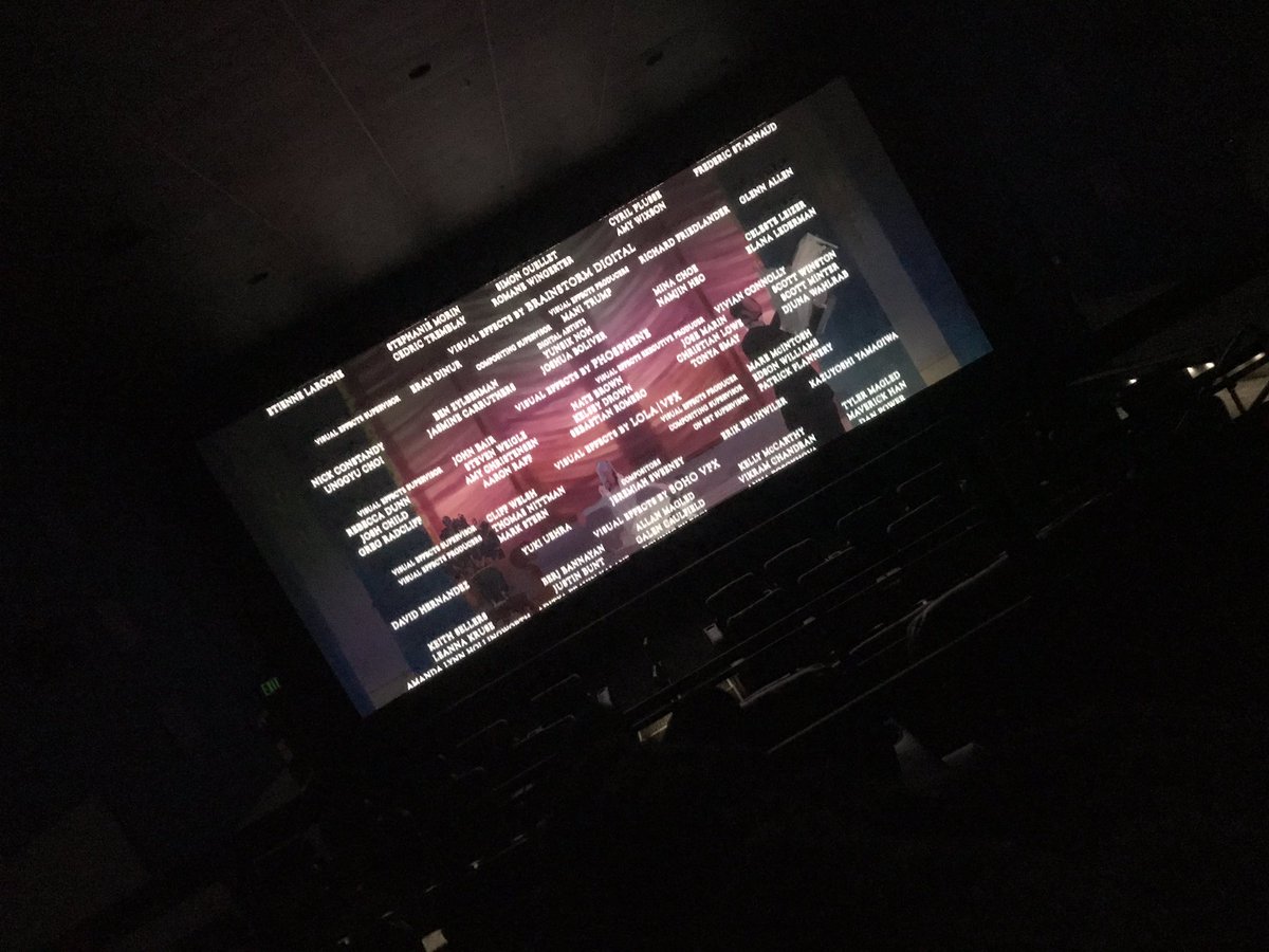 Officially_Aria's tweet photo. Only person in theater waiting to watch @GreatestShowman..third time now..only time all by myself #dontwannabe but it's 💯 can't wait for DVD https://t.co/MB4Lyu9KnL