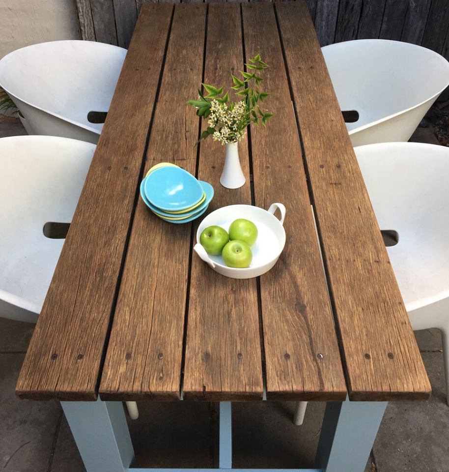 Monocelvarnish's tweet photo. And finally the stunning end product of this week's step-by-step DIY #DIY #Bondall #Monocel #table #revamp https://t.co/ywJ9g3p84F