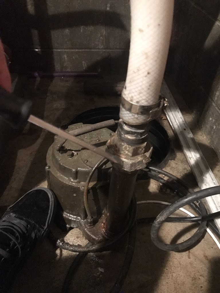 bohndrake's tweet photo. For those of you who saw my spraying pump this morning, so you know, it is now fixed. My dad talked me through the process on the phone but me and my new toolbox got the job done #singleMomStrength #RainRainGoAway https://t.co/mPXIsdhX99