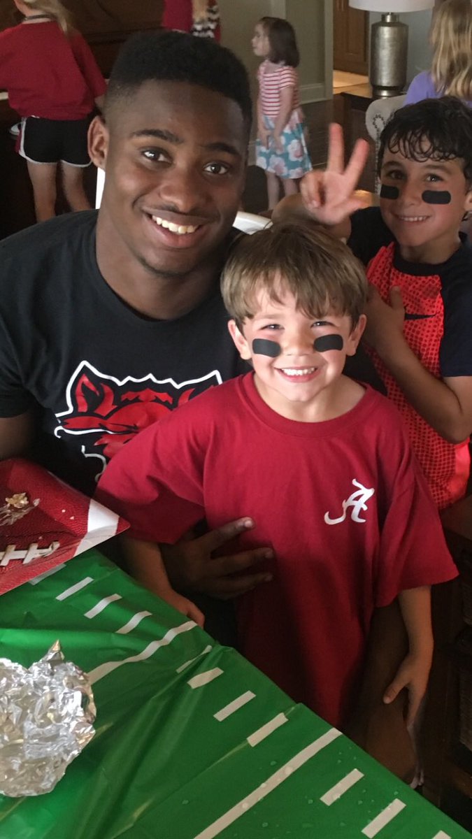 CoachVic22's tweet image. HAPPY BIRTHDAY @trent_ellis26 I’ll never forget Picture #3 when he said, “Pops, I finally got a date to Prom!” Or something like that! Love you Trenton! #proudcoach #proudpops #havemanymore🎂