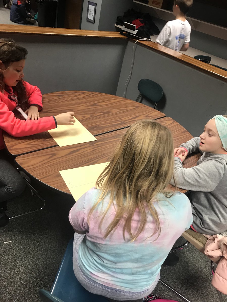 MSDSC_JWins's tweet photo. Check out these engineers working in the sketch it phase of the design process today! https://t.co/qu2FEg2uUN