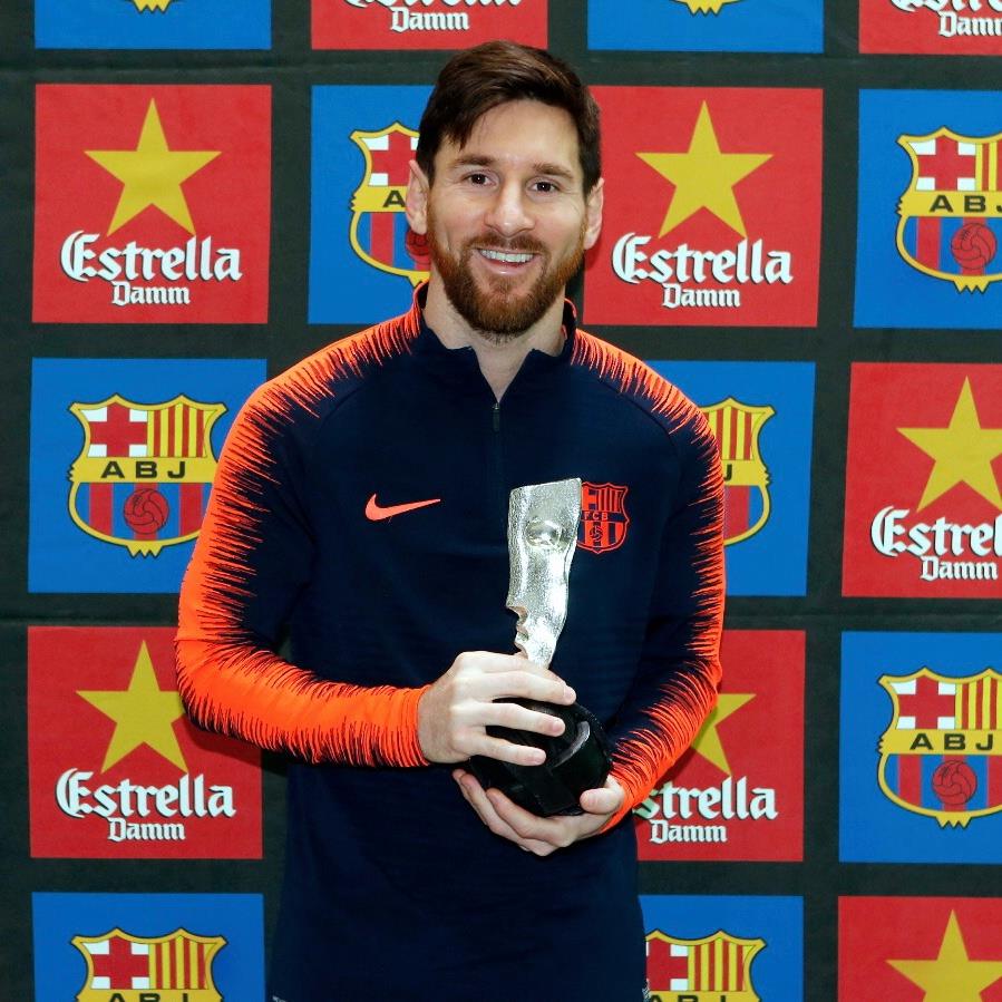 MessiPriv10's tweet image. ¡Gracias por el premio a la Agrupació Barça Jugadors! 😃👍🏻

Thank you to the Barça Players' Association for the award! 😃👍🏻

- LIO