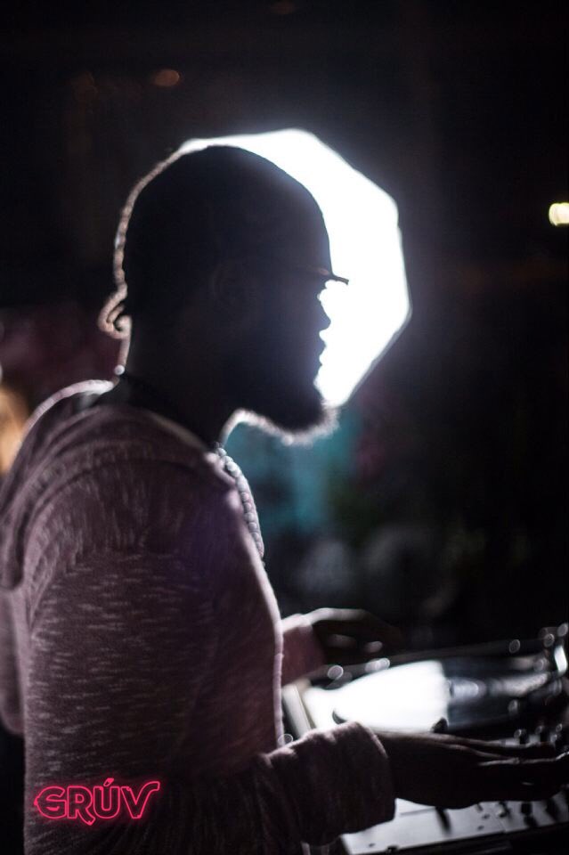GoodFunktion's tweet photo. Grúvy beats múv yo feets!🕺🏼⠀
@DJMP1914 holding down an immaculate set during game night!
.
📸: @Omnikrome
#GoodFunktion x @CreativDept https://t.co/IcMTWJvc3K