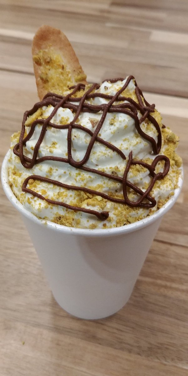 KingDudd05's tweet photo. Thank you @BlushLaneCalg for the delightful Pistachio Orange Blossom Bliss hot chocolate! #YYCHotChocolateFest #iburntmytongue https://t.co/SSCCmX31xt