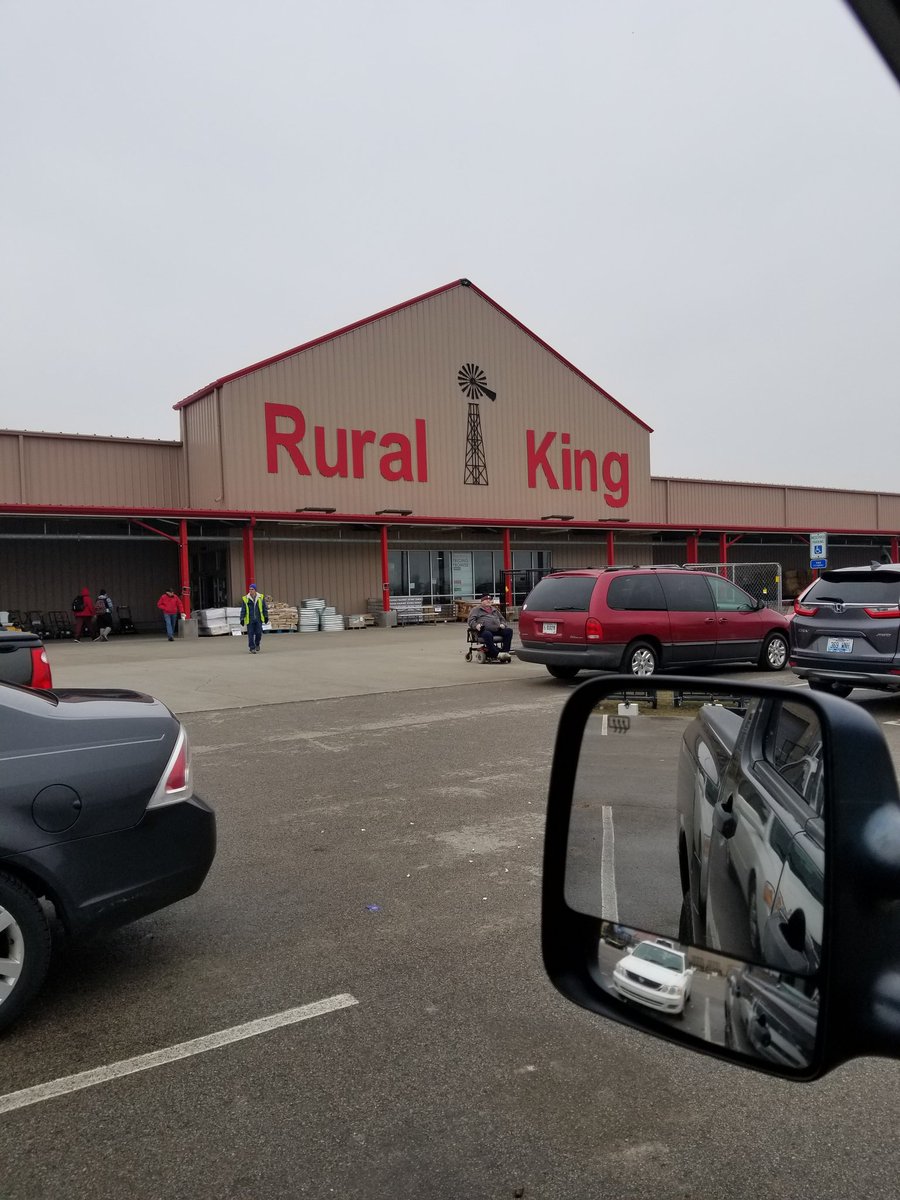 ridgerockercall's tweet photo. It was a great saturday for Ridge Rocker, got our calls in 3 locations @ruralkingsupply Shelbyville,etown,and Owensboro. #ridgerockerturkeycalls #ruralkingsupplys https://t.co/xFmPaQ25Ip