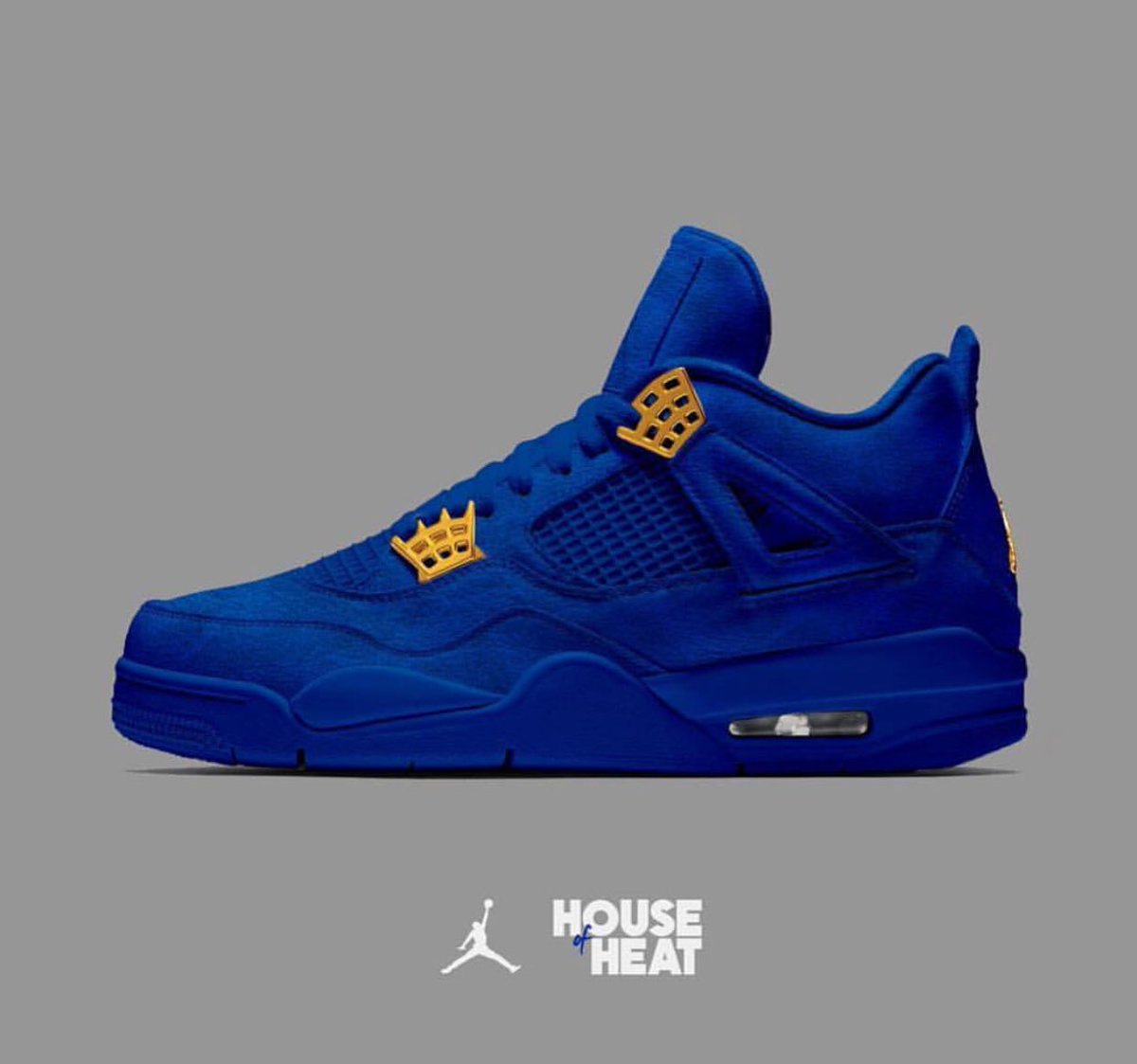 SneakerPics23's tweet photo. RT if you’d Rock Any 🔥🔥 https://t.co/b6OepNedGd