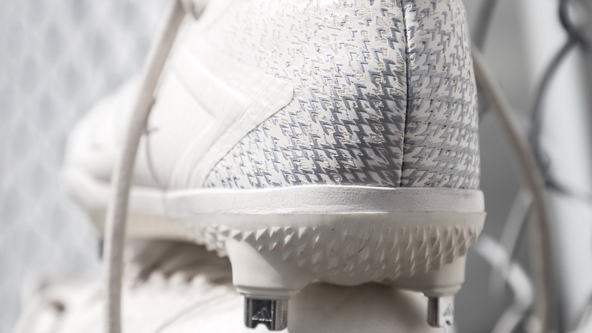 adidasDugout's tweet photo. Cleats stay icy.

The #adizero Afterburner lookin’ like skates on the diamond. Available now ➡️ https://t.co/uGKwJIE7N2

#Fastest #Lightest https://t.co/tgpj1Ozf8B