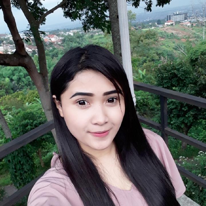 ayo pergi bersamaku on #BIGOLIVE bigo.tv/sid/2108379882…