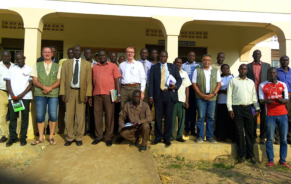 BetterGlobeNews's tweet image. #BetterGlobe Chairman visits #farmersprogram in #Dokolo  #Uganda bit.ly/2ElRSD4