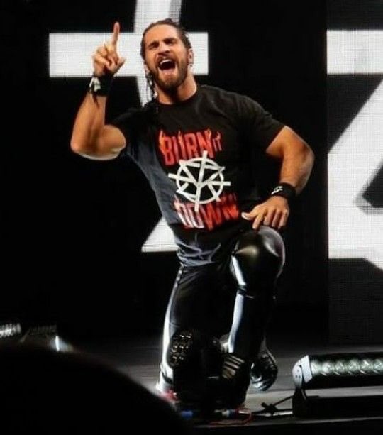 HEATHEREIGN76's tweet photo. Here we go!! #FatalFiveWay #RAWSanJose #BurnItDown Rooting for the #KingSlayer tonight https://t.co/QnCnvXq9Od