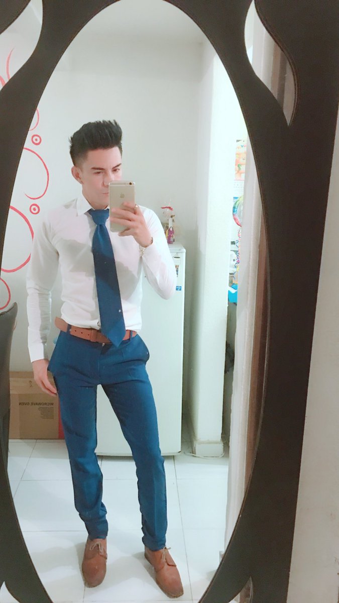 daveromane's tweet photo. Blue ! https://t.co/lcYWooaGYU