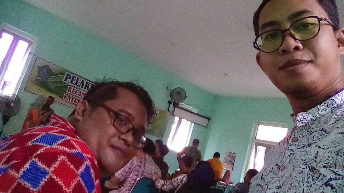 TppiKec's tweet photo. Monev inspektorat Dana desa T.A 2017
#TPPIKecGedangan
#baktipendampingdesa 
@EkoSandjojo 
@taufikmadjid71 
@anwsanusi 
@fachrilabalado 
@DewantoAndry 
@P3MDSidoarjoKab 
@HdReef 
@ululazmishona 
@yuristiarso 
@Cak_Benu 
@irfan_11 
@ilonkawidyawati https://t.co/JwyvtqHt1h
