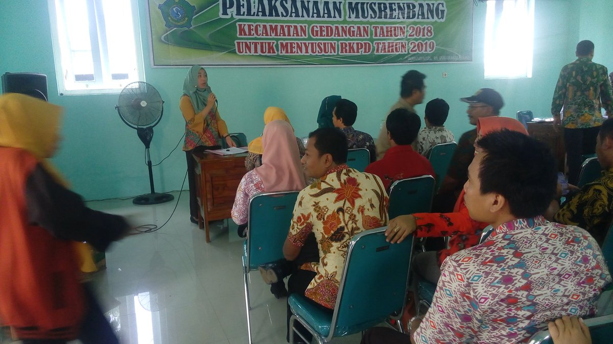 TppiKec's tweet photo. Monev inspektorat Dana desa T.A 2017
#TPPIKecGedangan
#baktipendampingdesa 
@EkoSandjojo 
@taufikmadjid71 
@anwsanusi 
@fachrilabalado 
@DewantoAndry 
@P3MDSidoarjoKab 
@HdReef 
@ululazmishona 
@yuristiarso 
@Cak_Benu 
@irfan_11 
@ilonkawidyawati https://t.co/JwyvtqHt1h
