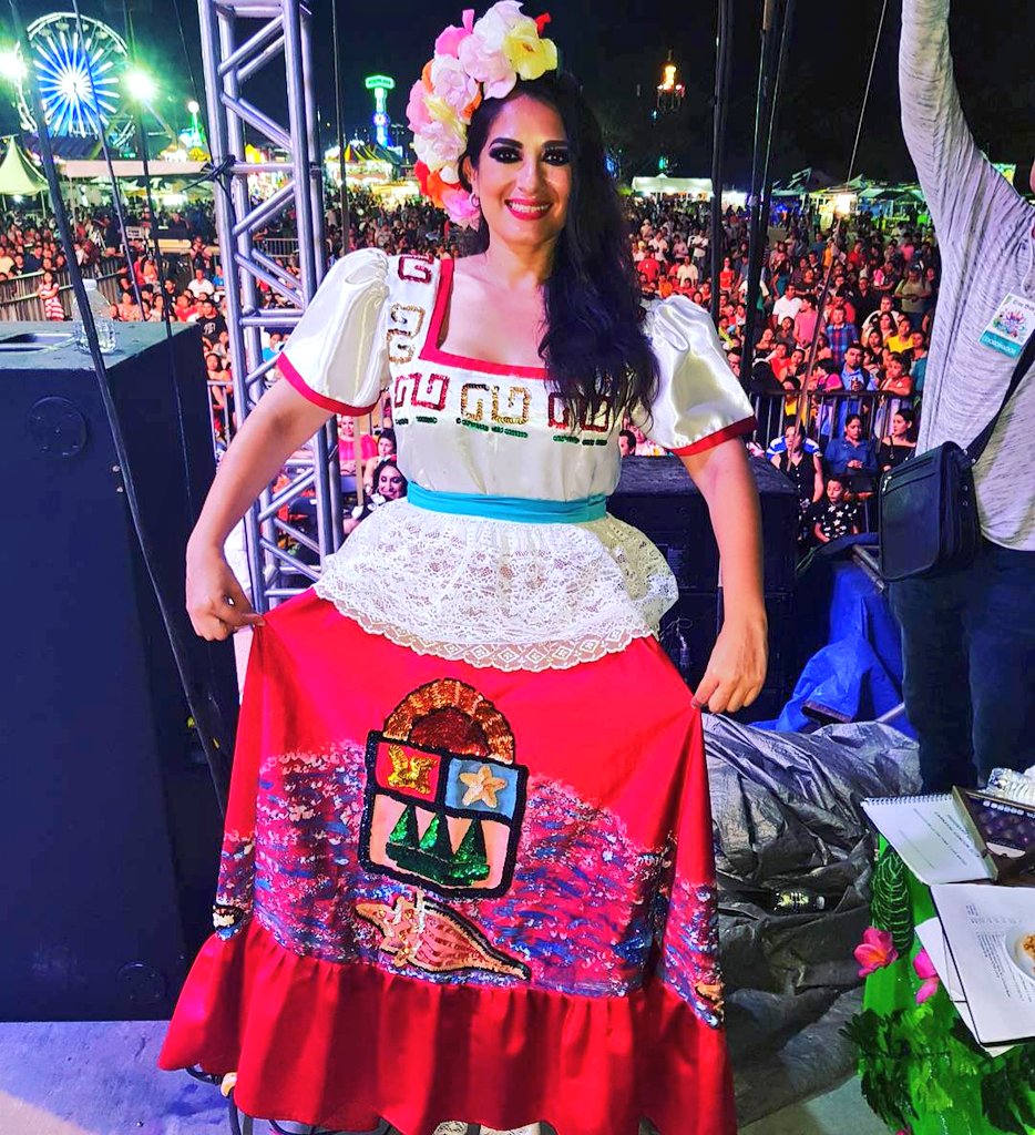 Traje De Quintana Roo Paloma Hadad on Twitter: "Lunes de traje regional. Seguimos con