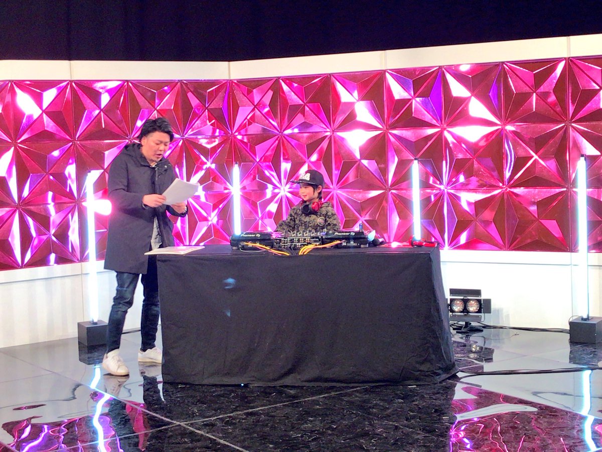 tamu777's tweet photo. IDPSのDJ Chocolateboyこと7歳イツキくんのTV収録に来ている https://t.co/kEtvEbTDZx