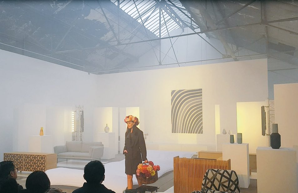 concorde_event's tweet photo. Défilé nouvelle collection #Habitat #show #event mise en lumière #ConcordeEvenement #scenographie Jean Pierre Lagain https://t.co/FoQwApm2j5