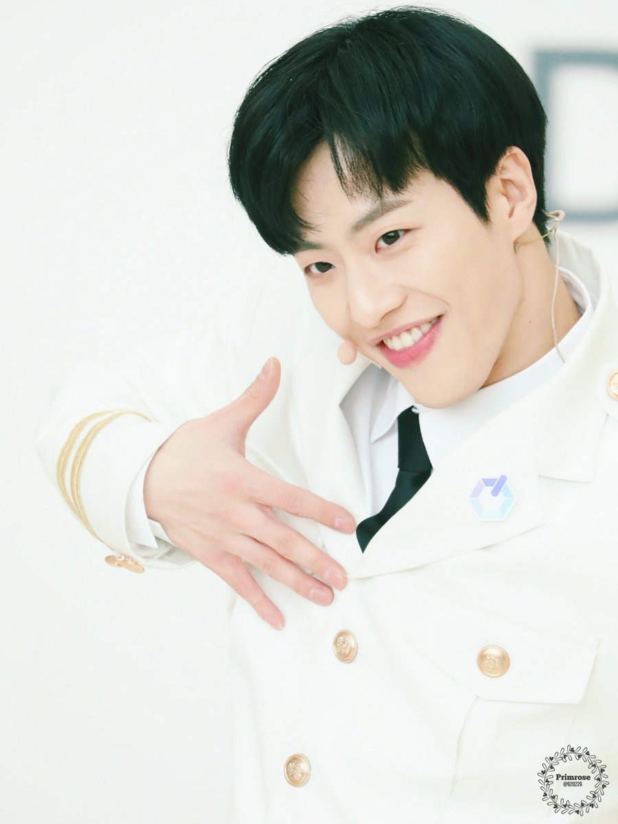 92O226_'s tweet photo. 《180211 게릴라콘서트 HQ🐾》

온리원만에 왕자님🤴🏻❤️👸🏻

#더유닛 #TheUnit #빅스타 #BIGSTAR #필독 #오광석 #feeldog #빅스타필독  #독씨 #필독씨 #필독이 #오광석 
@feeldog_bpnn https://t.co/V0jffyiCQx