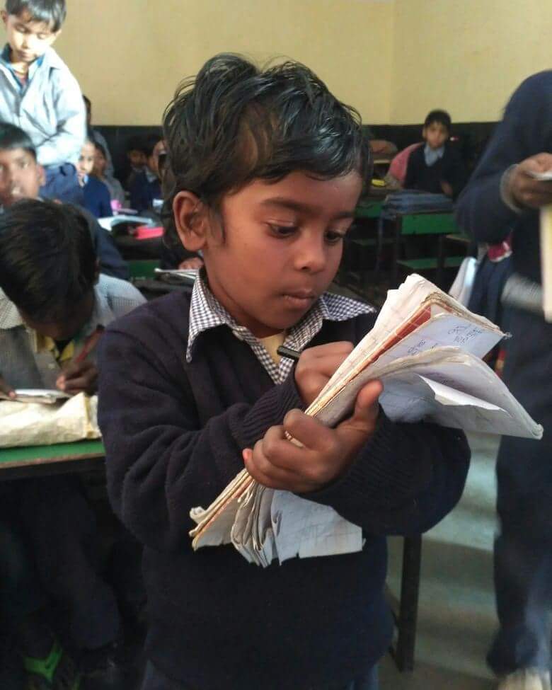 Samparkorg's tweet photo. After multiple efforts no one could make him sit, Sujit was adamant that he wants to stand and give the baseline test.
He says this is how he performs better! 
#HaryanaChapter #classrooms #Haryana #tuestories #TuesdayMorning
#SamparkSmartShala https://t.co/s1gFxOXTrE