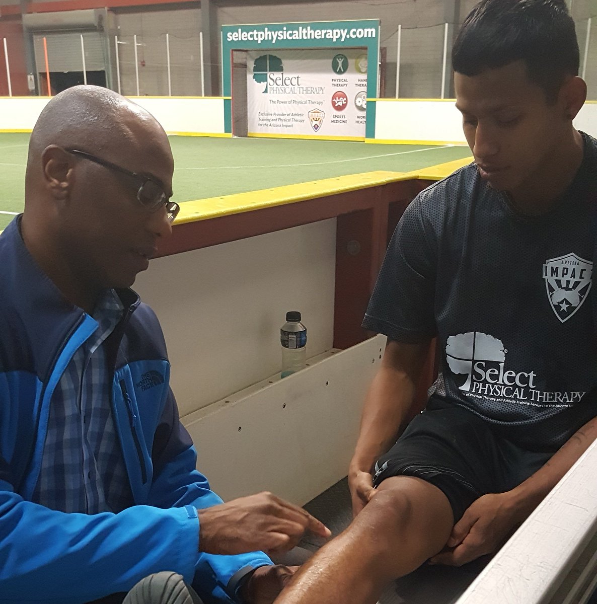 ArizonaImpact's tweet photo. @select_pt the #azimpact Exclusive Provider of Athletic Training &amp; Physical Therapy
Jamie Pinder, PT taking care of #22 Irbyn Cortez after a tough 2-gm road trip to CA last weekend.
.
Next home game February 24 @ArizonaSportsCo
.
Advanced tix are avail at https://t.co/3x6yQIp56f https://t.co/conu4gxm9o