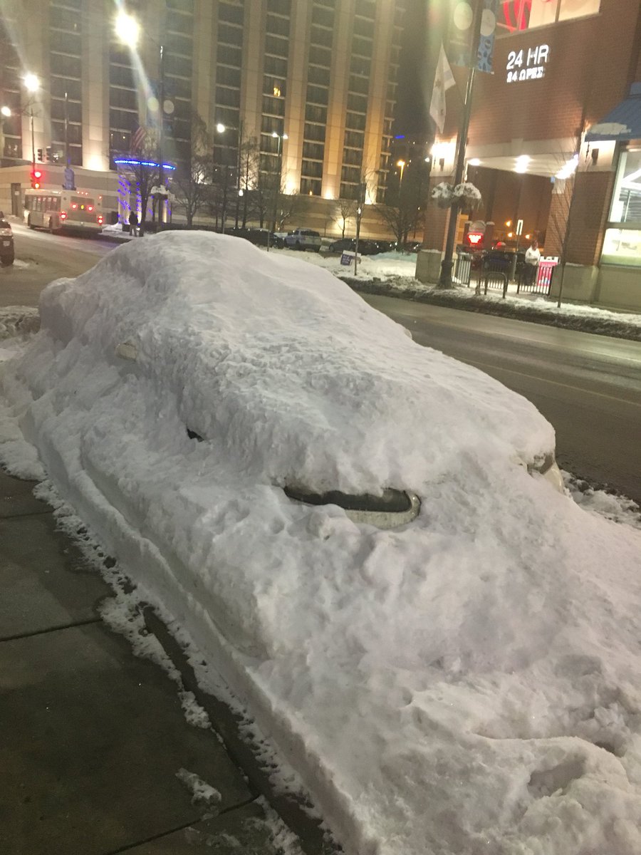 WestLoopTom's tweet photo. I think this car might be here for a bit. https://t.co/fty7zgii3r