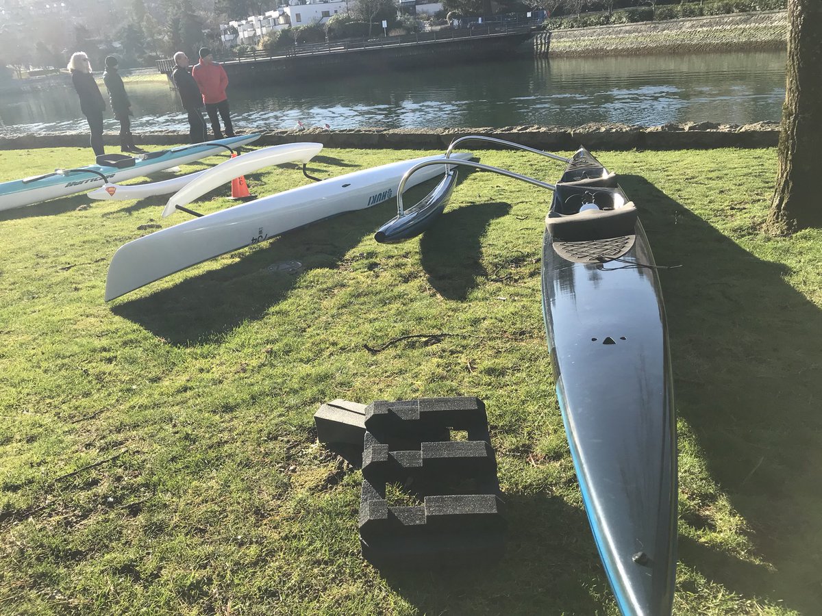 FCRCC's tweet photo. Thanks to everyone who came out to the #DuellingHearts relay at #FalseCreek... like this gang from Harrison who brought their boats out for the 18KM race! https://t.co/Y4DpcG8dUe